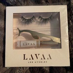 ⭐️ LAVAA Beauty Flirty Lash Set